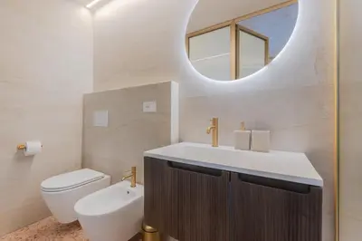 Bagno di Elegant Executive Flat ,15 min from Venice, Free Parking