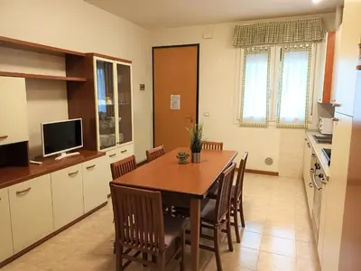 Cucina o angolo cottura di Trilocale piano terra con doppi servizi Piazza Aurora