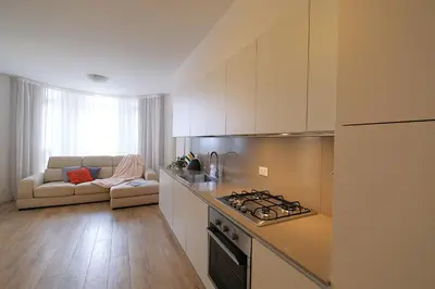 Cucina o angolo cottura di Moderno trilocale con doppi servizi Piazza Marconi