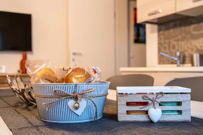 Cucina o angolo cottura di La Corte di Giovanna con parcheggio e tram Venezia
