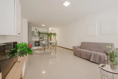 Cucina o angolo cottura di Unico Apt 5, 4 ospiti, parcheggio gratis, 10 minuti da Venezia