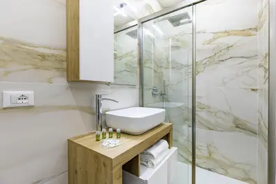 Bagno di Comoda a venezia modern house