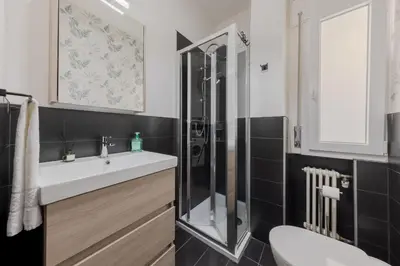 Bagno di 'Suite Bailo' - Treviso center - Near VENICE - wi-fi e AC free - Smart working