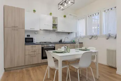 Cucina o angolo cottura di 'Suite Bailo' - Treviso center - Near VENICE - wi-fi e AC free - Smart working