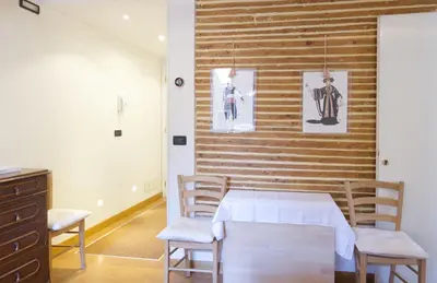 Area soggiorno di Cannaregio Retreat with Canal View
