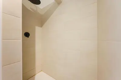 Planimetria di Elegante Stanza 3 bagno privato presso Stazione