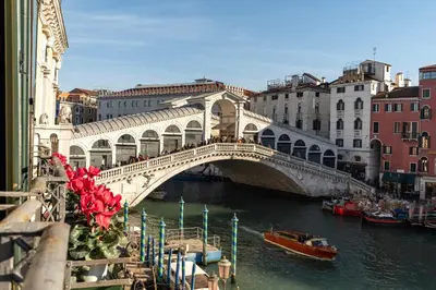 Vista sul fiume nelle vicinanze dell'appartamento