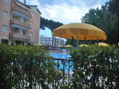 Piscina di 2 Bedroom Apartment in Viale dei Pini o nelle vicinanze
