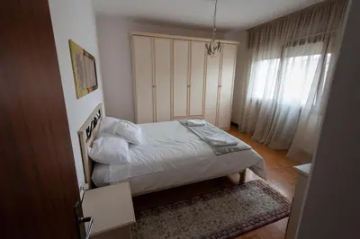 Letto o letti in una camera di Bright with 2 Terraces and PS5, Near the Center