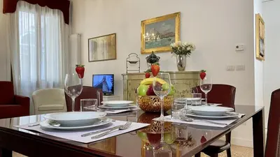 TV o dispositivi per l'intrattenimento presso Manin Terrace 200m from St Marks Square
