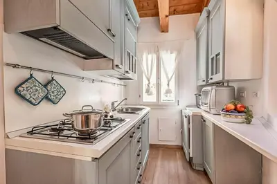 Cucina o angolo cottura di Mansarda autentica a Castello, zona Biennale