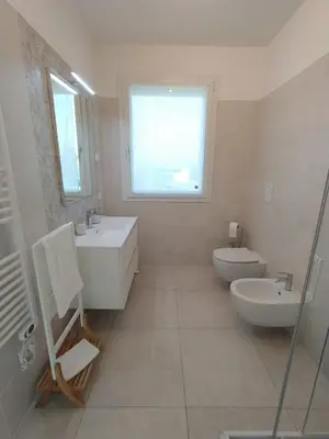 Bagno di Appartamento Mogano