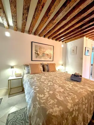 Letto o letti in una camera di Independent Venice Studio with outdoor patio