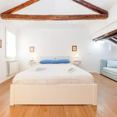 Historic Apartment - Venice City Centre