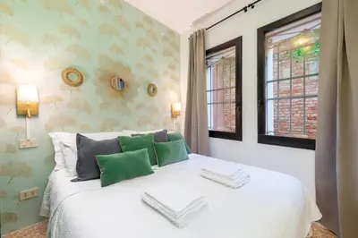 Letto o letti in una camera di Beautiful and chic small apartment