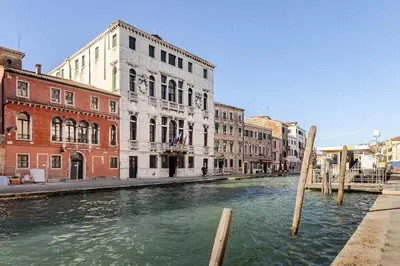 Vista sul fiume nelle vicinanze dell'appartamento