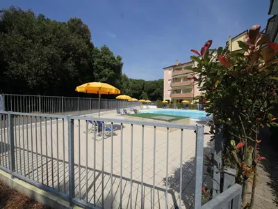 Piscina di Viale dei Pini Beach Apartment for 6 o nelle vicinanze