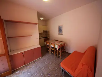 Cucina o angolo cottura di Apartment Retreat near the Adriatic Sea