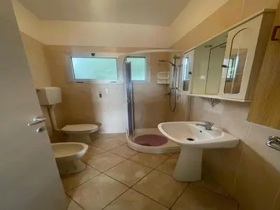 Bagno di Villa for Group Holiday near Beach