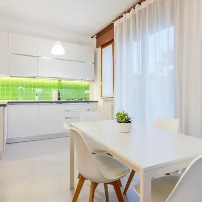 Airport 5 min - Apartment with Parking