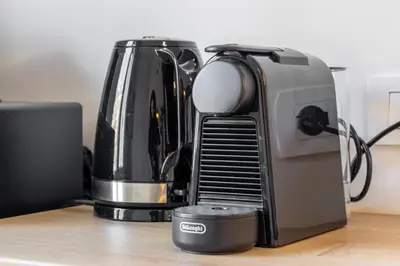 Set per la preparazione di tè e caffè presso Zara9