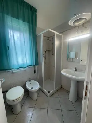 Bagno di Comfortable flat with private garden in Rosolina