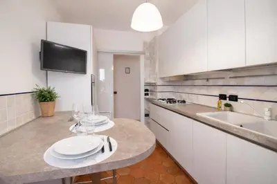 Cucina o angolo cottura di Domus Solferino - Private Parking near Airport & City Center