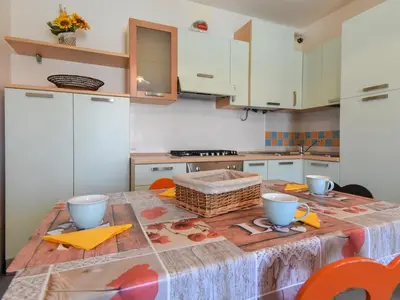 Cucina o angolo cottura di Apartment Solmare-31 by Interhome