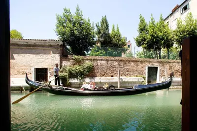 Vista sul fiume nelle vicinanze dell'appartamento