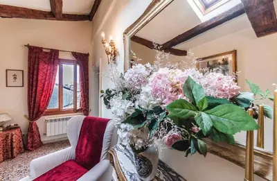 Area soggiorno di San Lio Suite:Close to S Marco square & wi-fi