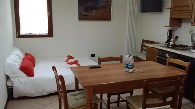 Cucina o angolo cottura di Appartamento Acero Rosso