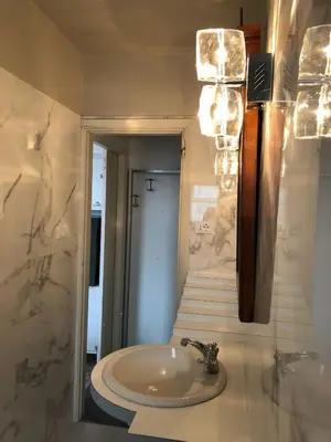Bagno di Venice Glass apartment