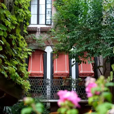 Hotel Flora - By Romanelli Family