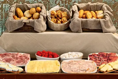 Cibo presso l'hotel o nelle vicinanze