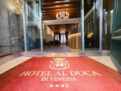 Certificato, attestato, insegna o altro documento esposto da Hotel Al Duca Di Venezia