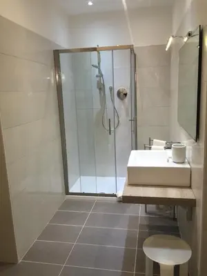 Bagno di Sunday Apartments
