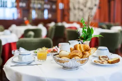 Cibo presso l'hotel o nelle vicinanze