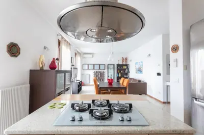 Cucina o angolo cottura di Sunrise Apartment Venice