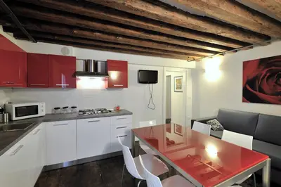 Cucina o angolo cottura di Red Rose