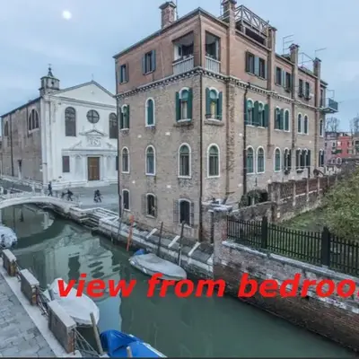 Susy Biennale Apartment - Canal View and Garden