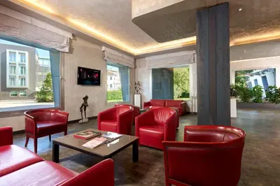 TV o dispositivi per l'intrattenimento presso Best Western Park Hotel Continental