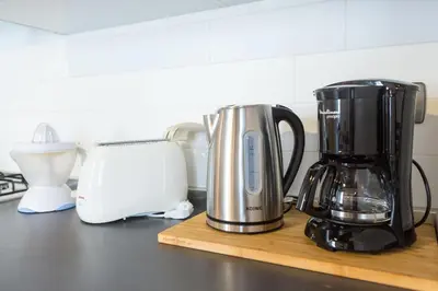 Set per la preparazione di tè e caffè presso VeNICe Cera Casa Santo Stefano