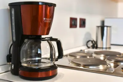 Set per la preparazione di tè e caffè presso Residence Cristoforo Colombo