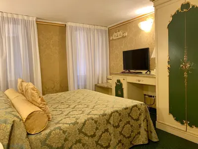 TV o dispositivi per l'intrattenimento presso Hotel Becher
