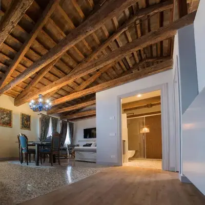 San Marco Luxury Apartment - Muneghe