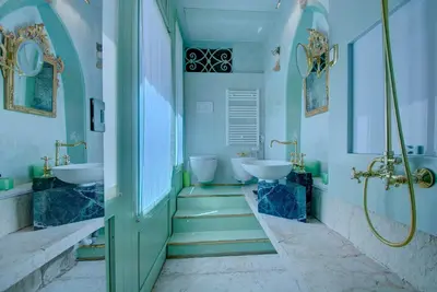 Letto o letti in una camera di GranDELUX-Canal - BBC Venice Grand Tour 2024 recorded here!