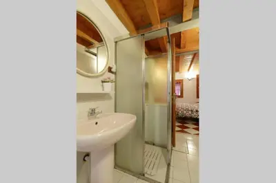 Bagno di Calle dei Ormesini