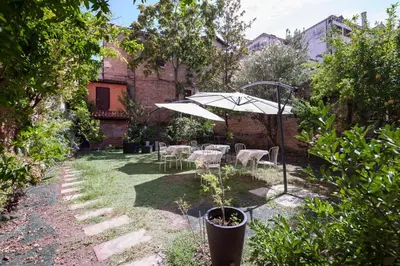 Giardino di Casa Del Melograno
