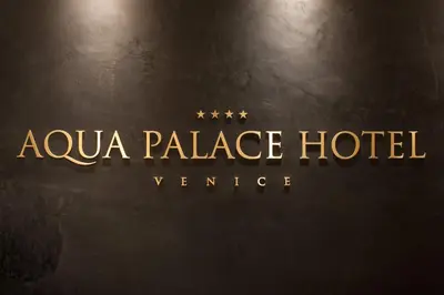 Certificato, attestato, insegna o altro documento esposto da Aqua Palace