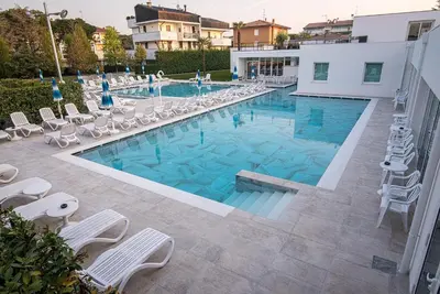 Piscina di Hotel Terme Vena D'Oro o nelle vicinanze